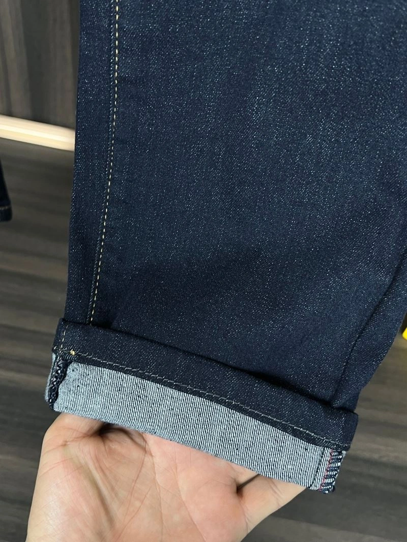 Sustainable Louis Vuitton Jeans 137866