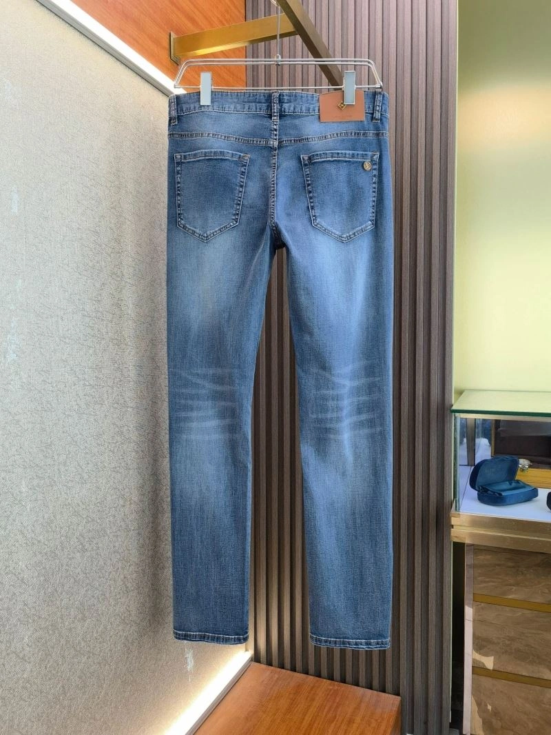 HighQuality Louis Vuitton Jeans 136993