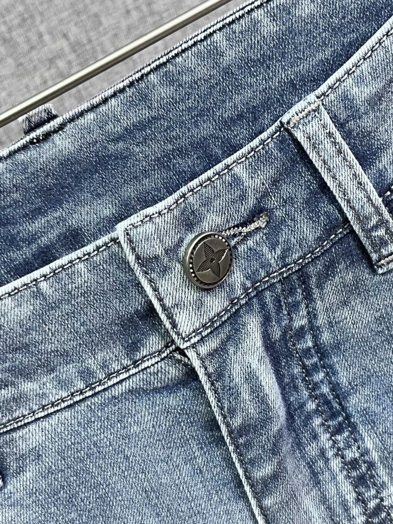 Fashionable Louis Vuitton Jeans 136995
