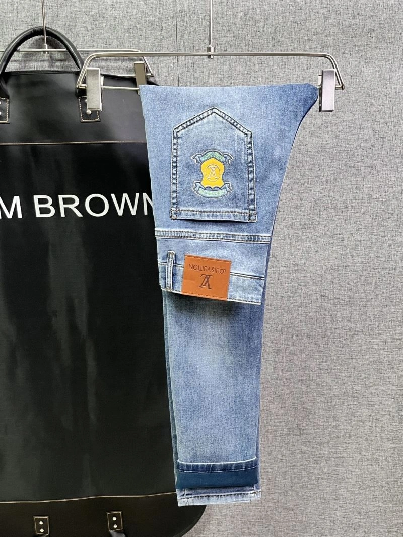 Louis Vuitton Jeans Supportive 136989