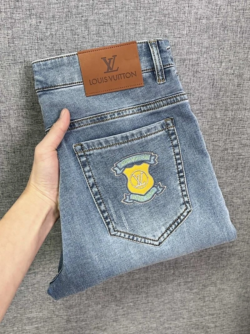 Louis Vuitton Jeans Supportive 136989