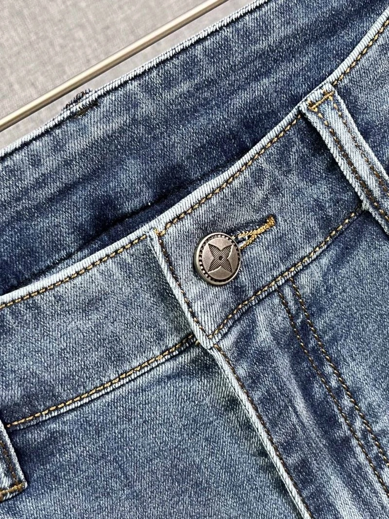Louis Vuitton Jeans Supportive 136989