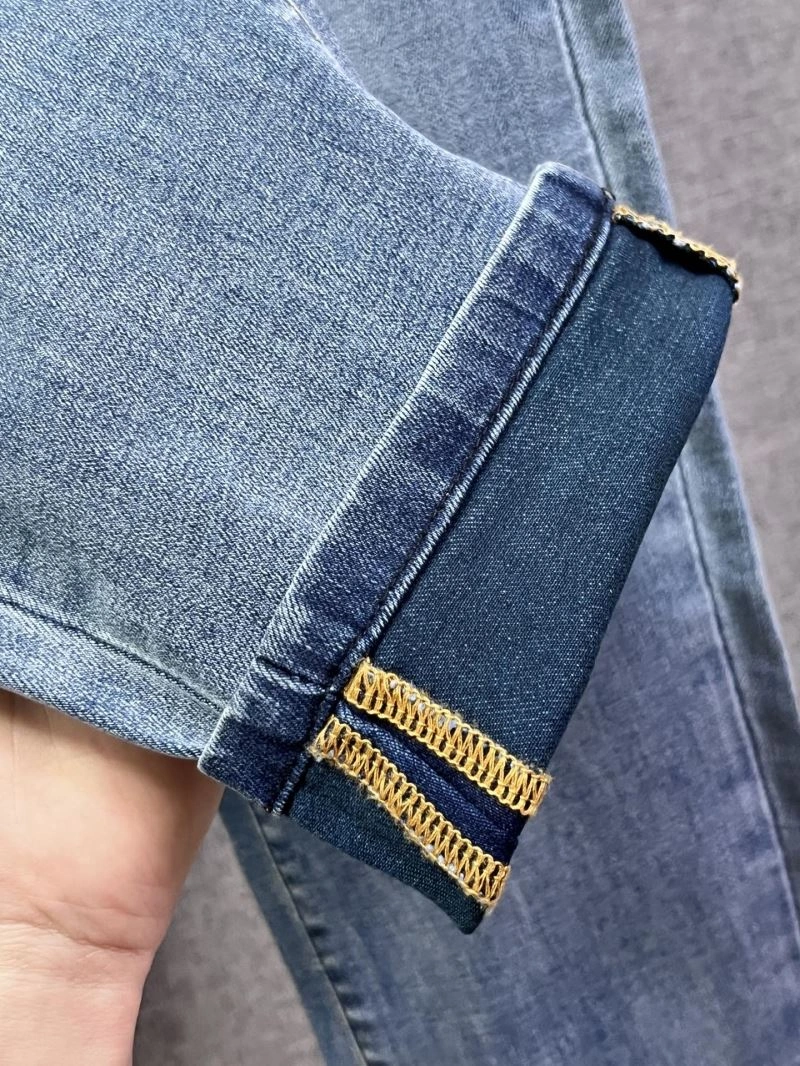 Louis Vuitton Jeans Supportive 136989