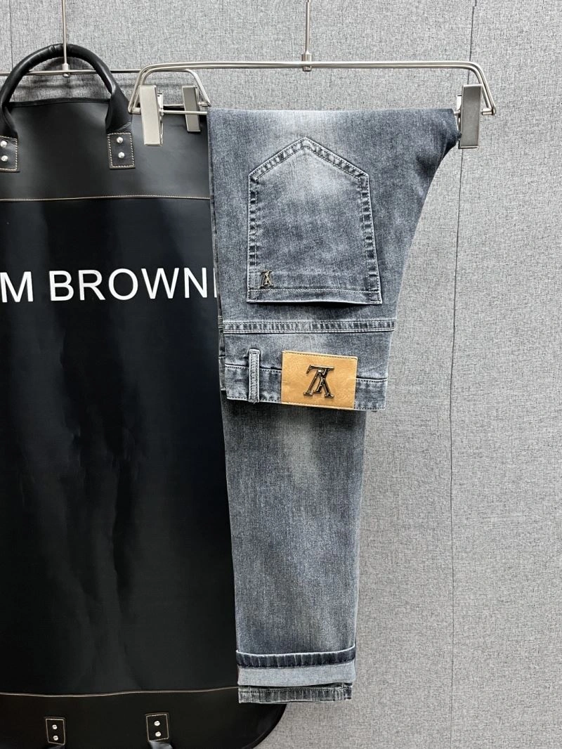ComfortFit Louis Vuitton Jeans 136979
