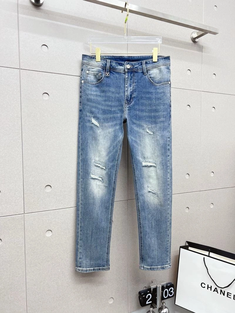 Louis Vuitton Jeans Trendsetting 136975