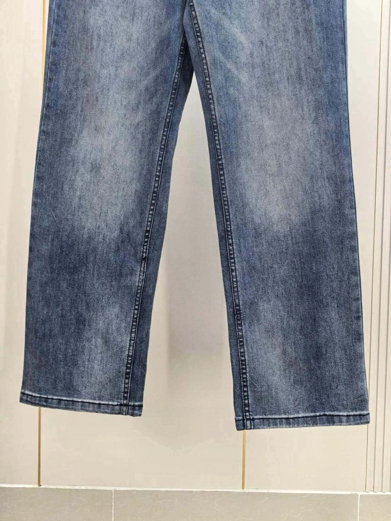 Louis Vuitton Jeans Efficient 136974