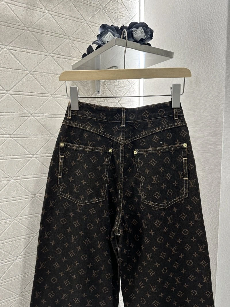 Louis Vuitton Jeans OnTrend 131089