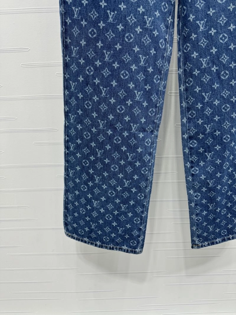 MultiPurpose Louis Vuitton Jeans 131829