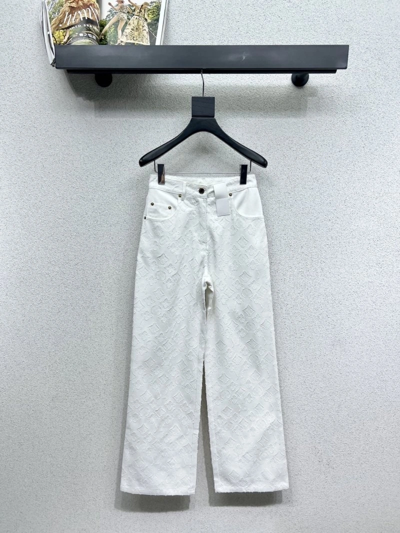 Functional Louis Vuitton Jeans 131808