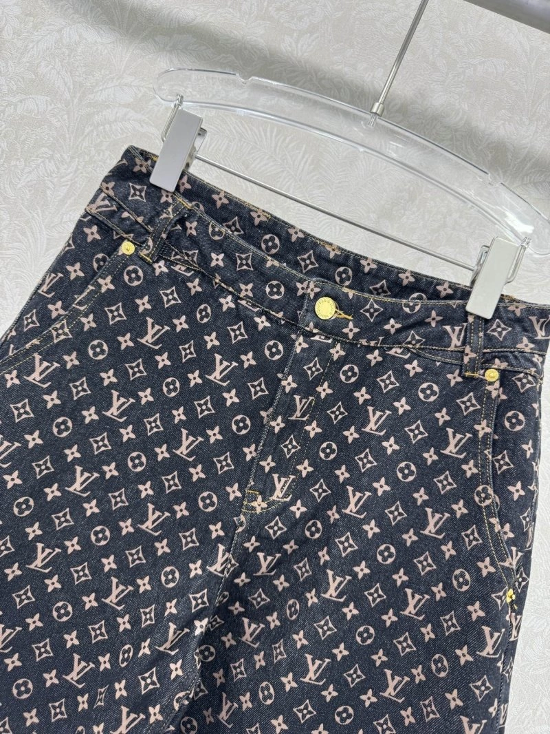 Minimalist Louis Vuitton Jeans 131803