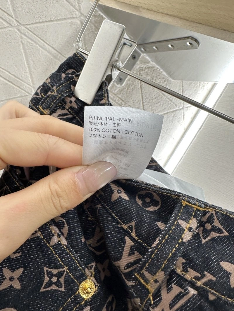 Louis Vuitton Jeans Durable 131801