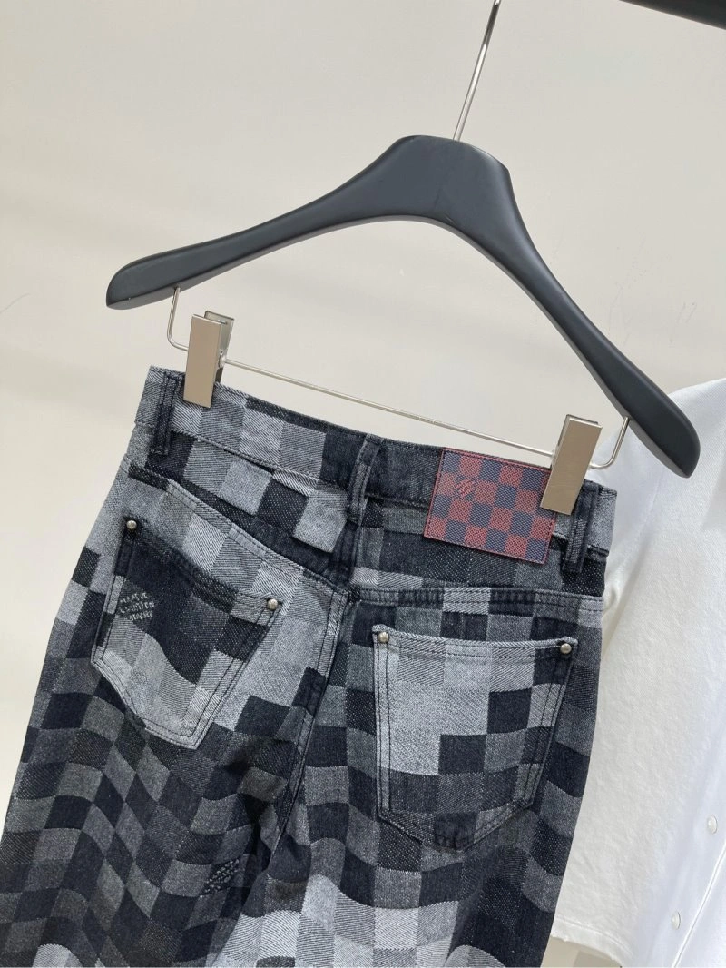 Trendy Louis Vuitton Jeans 130804