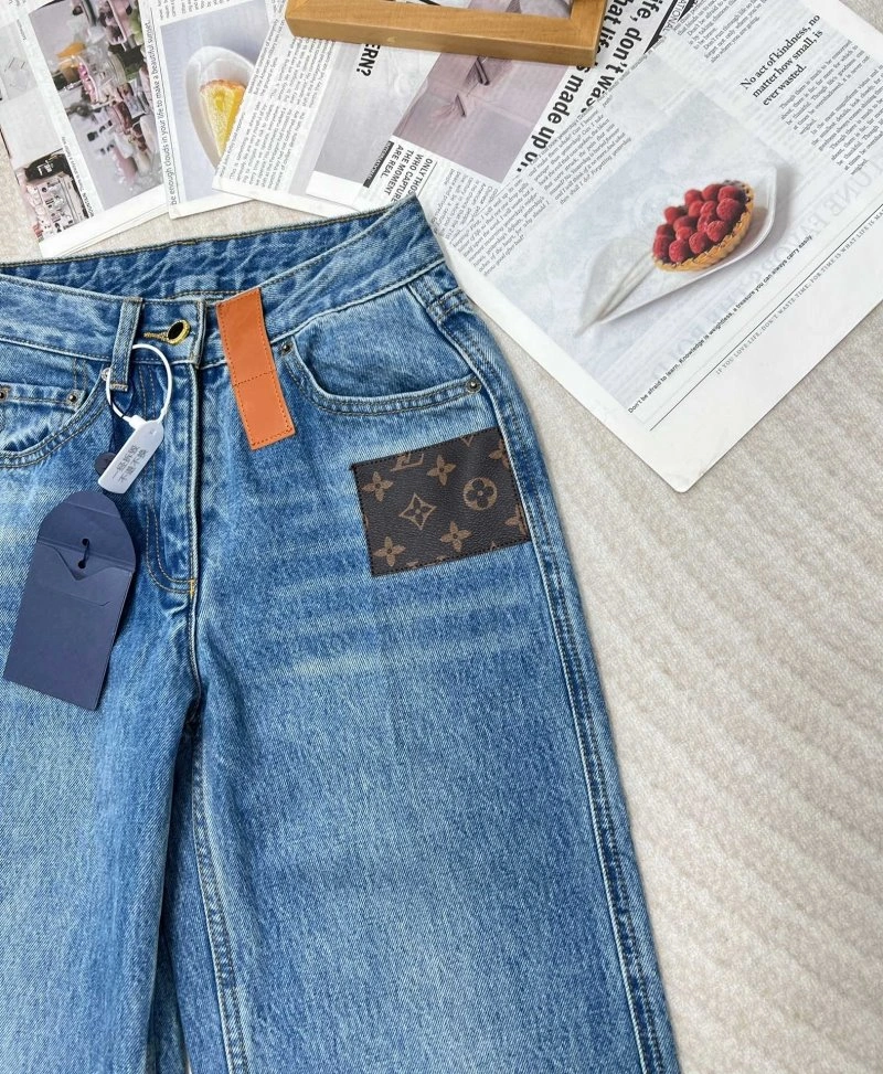 RelaxedFit Louis Vuitton Jeans 130803