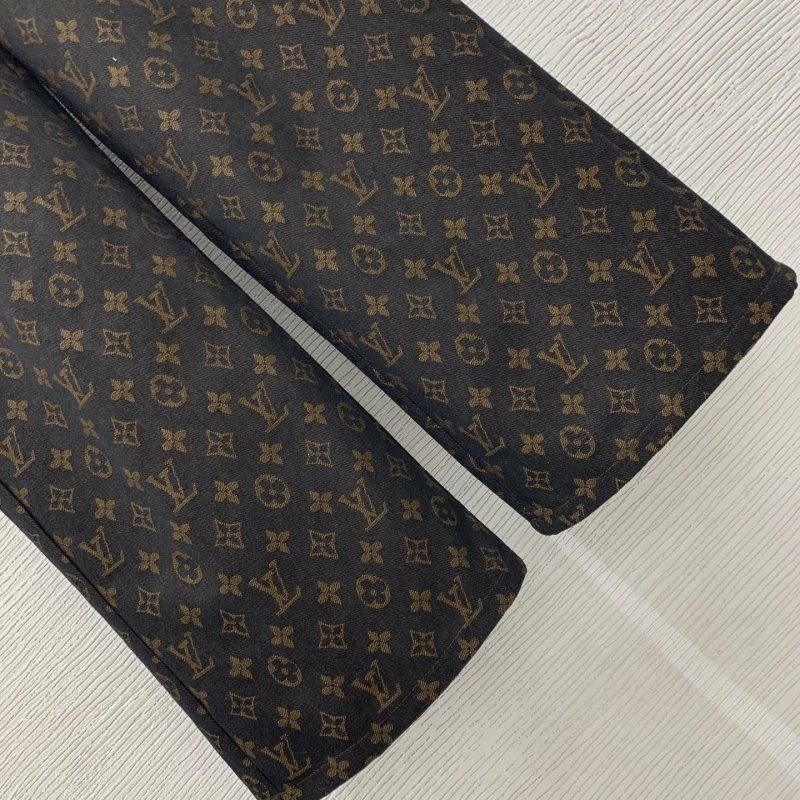 WellDesigned Louis Vuitton Jeans 130799