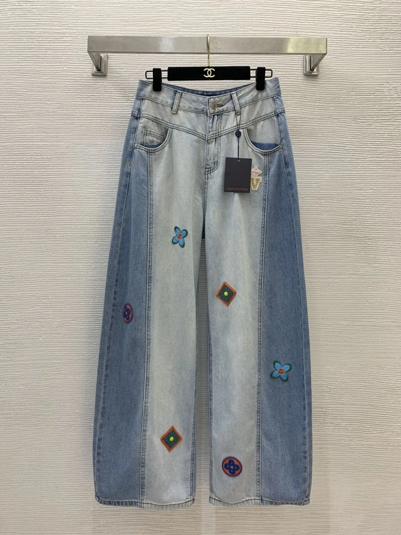 Sleek Louis Vuitton Jeans 130801