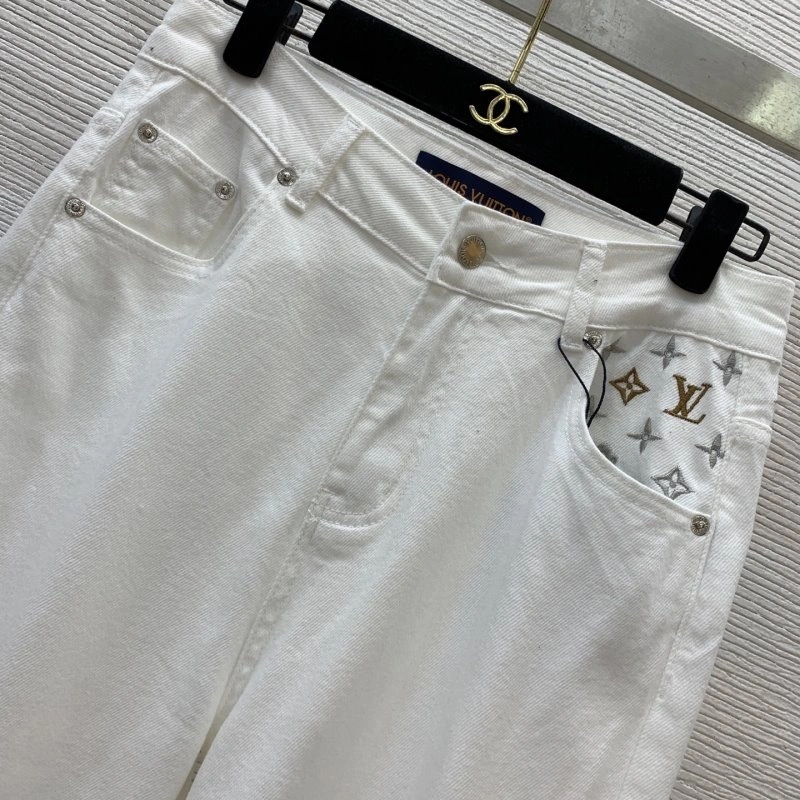 Breathable Louis Vuitton Jeans 130794