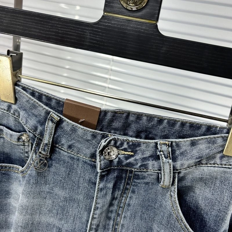 Functional Louis Vuitton Jeans 136049