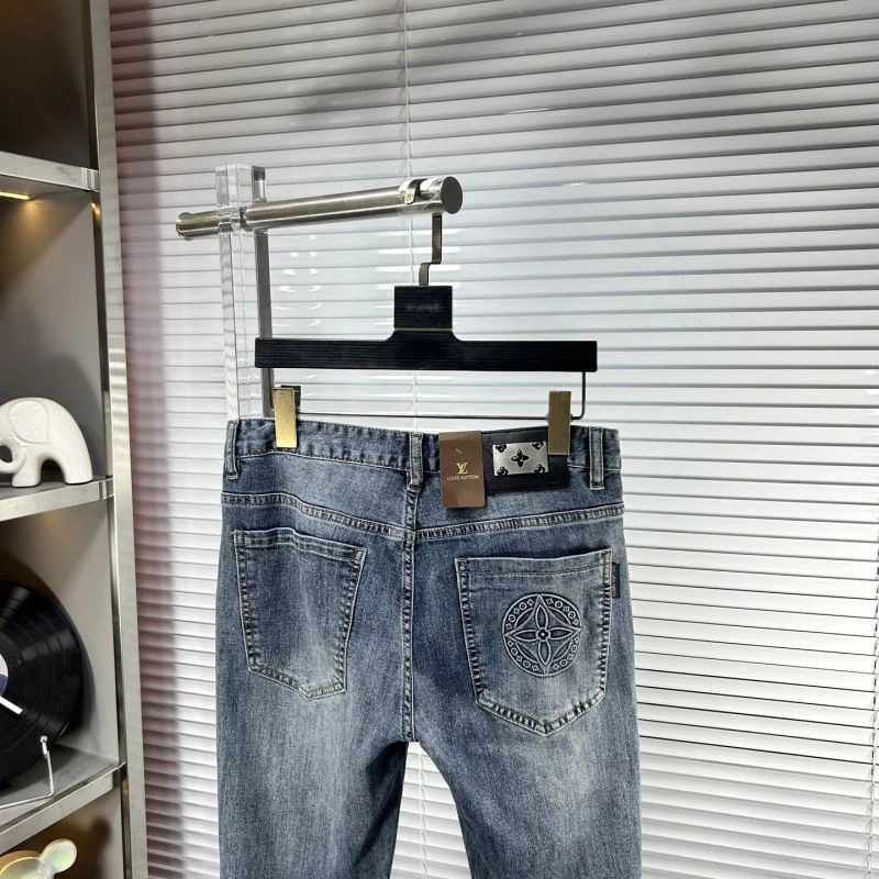 Functional Louis Vuitton Jeans 136049