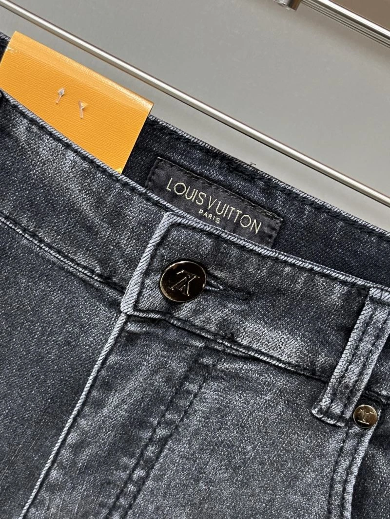 Sustainable Louis Vuitton Jeans 136042