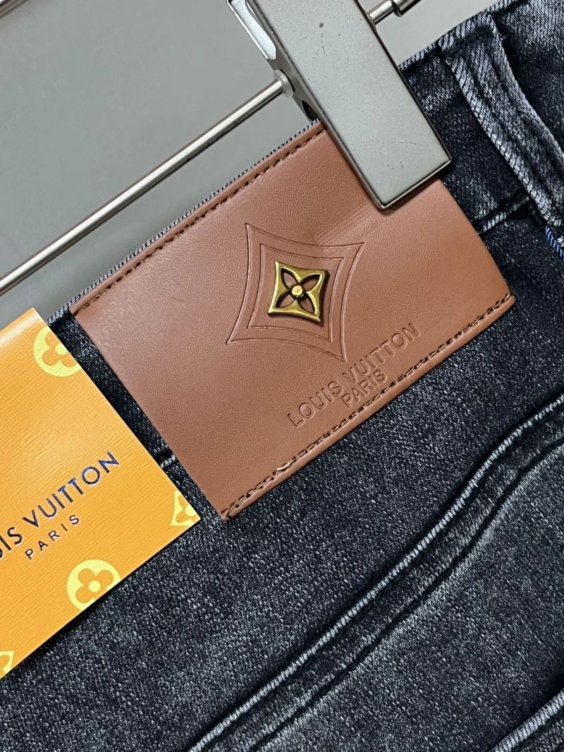 Sustainable Louis Vuitton Jeans 136042