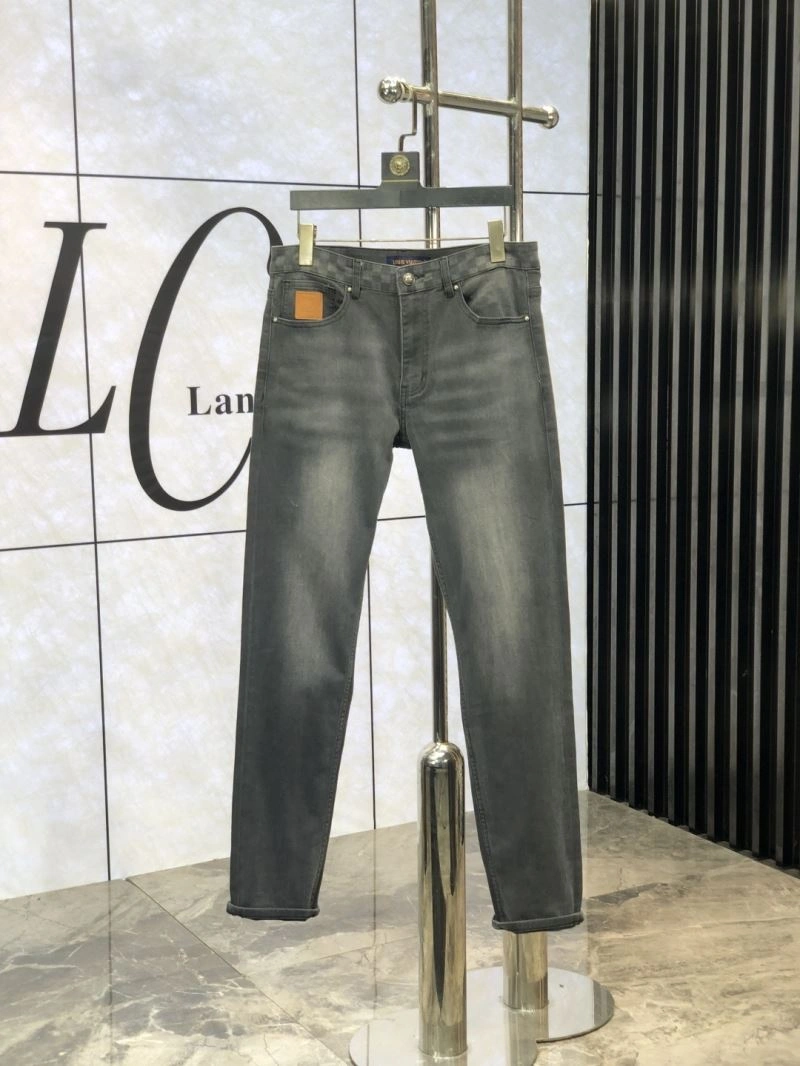 Louis Vuitton Jeans Versatile 136027