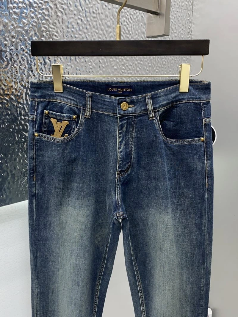 Louis Vuitton Jeans ModernLook 136036