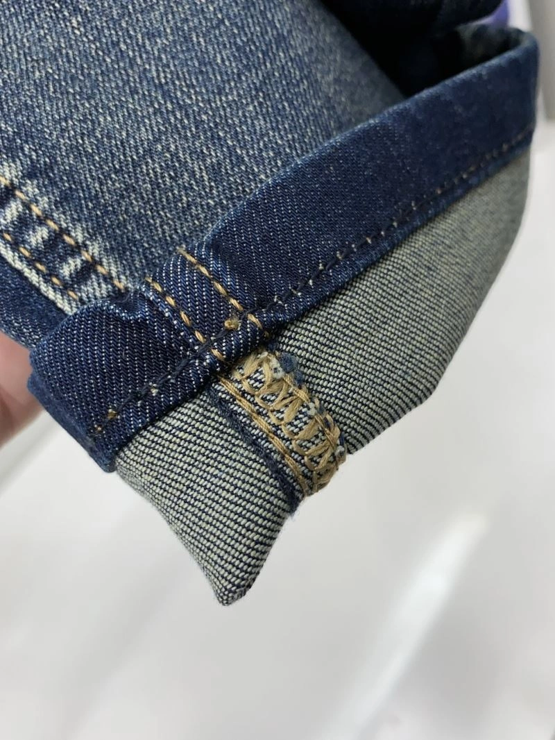 Louis Vuitton Jeans ModernLook 136036