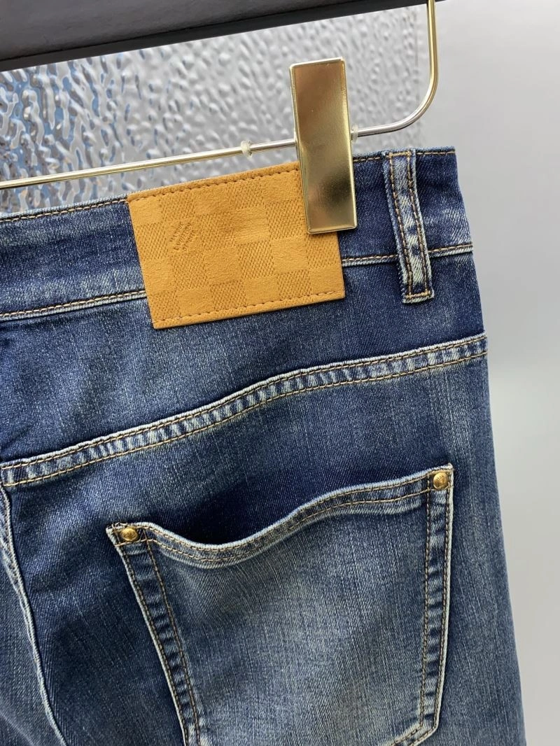 Louis Vuitton Jeans ModernLook 136036