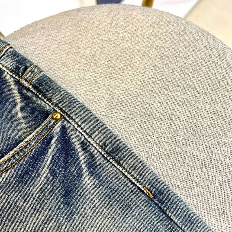 Original Louis Vuitton Jeans 136023