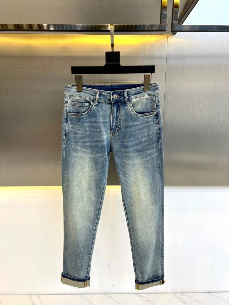 Packable Louis Vuitton Jeans 136017