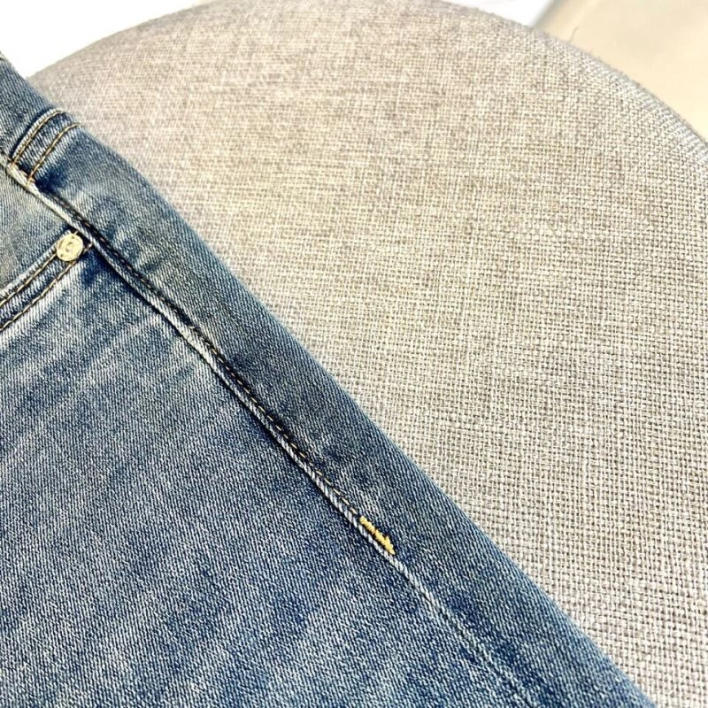 Packable Louis Vuitton Jeans 136017