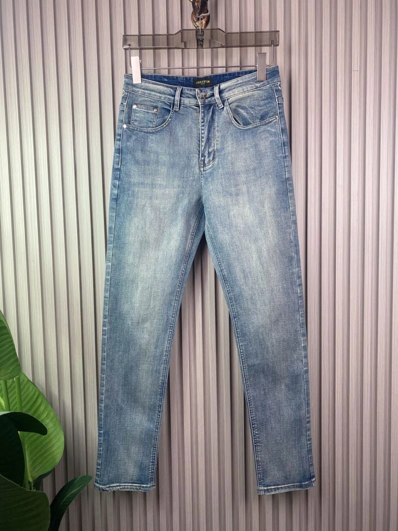 Unisex Louis Vuitton Jeans 136020
