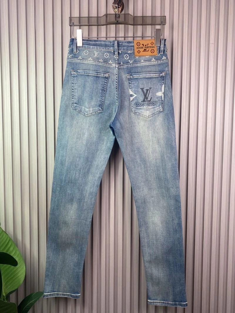 Unisex Louis Vuitton Jeans 136020