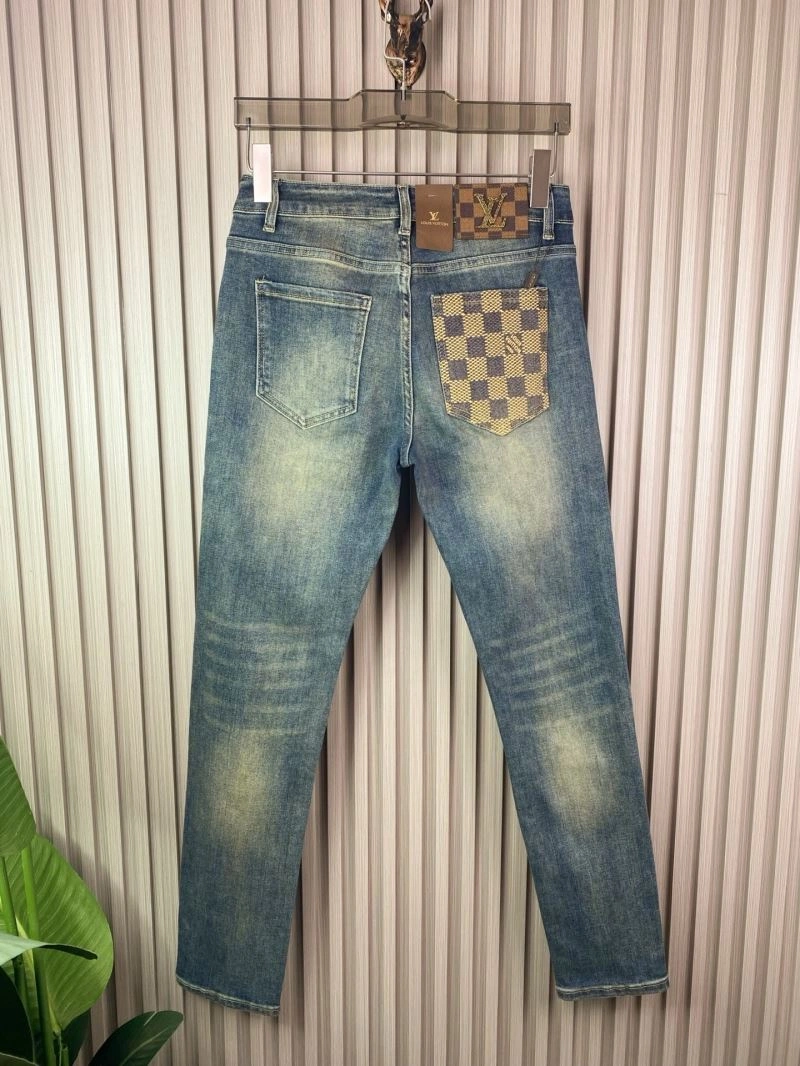 ModernLook Louis Vuitton Jeans 136035