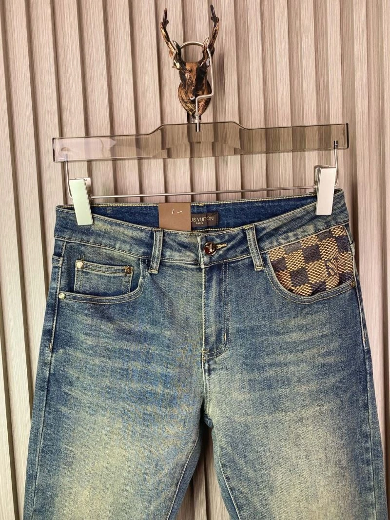 ModernLook Louis Vuitton Jeans 136035