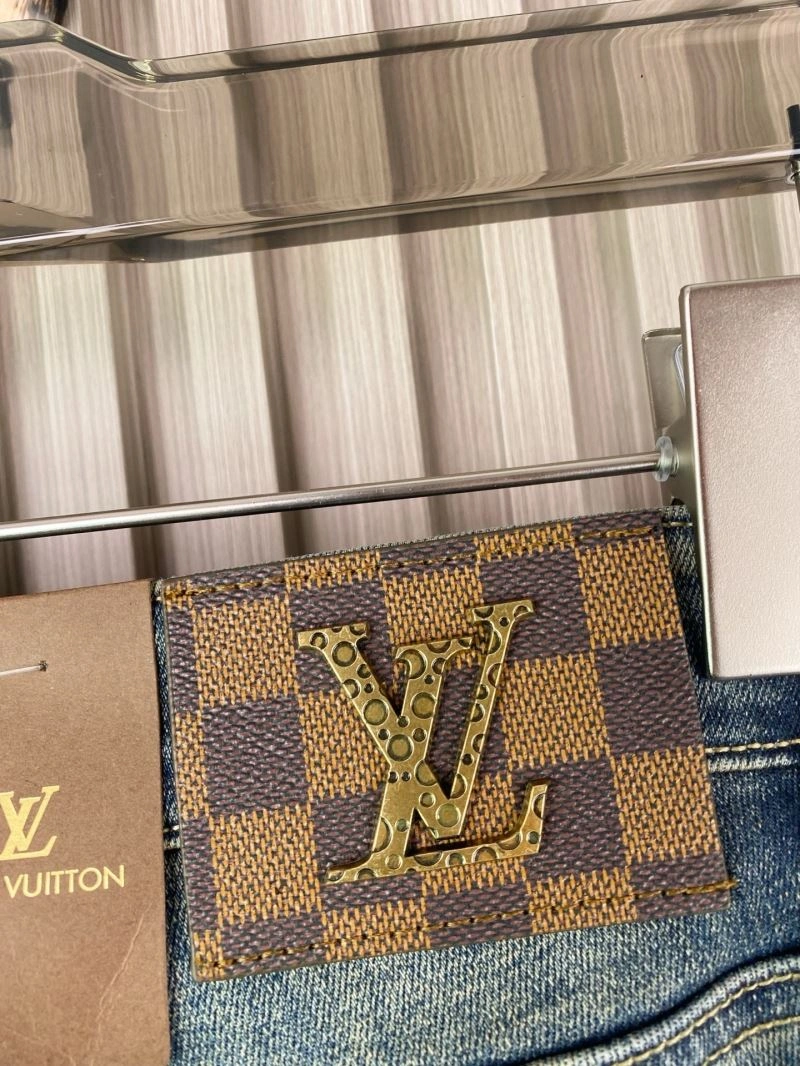 ModernLook Louis Vuitton Jeans 136035