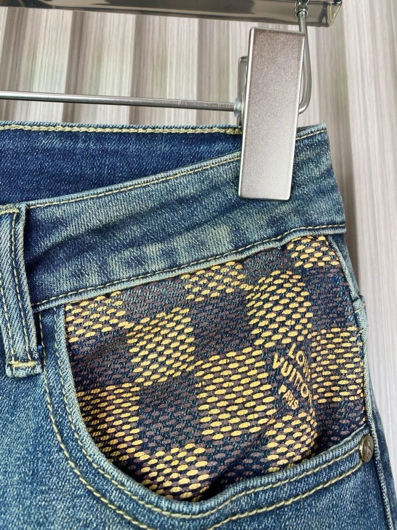ModernLook Louis Vuitton Jeans 136035