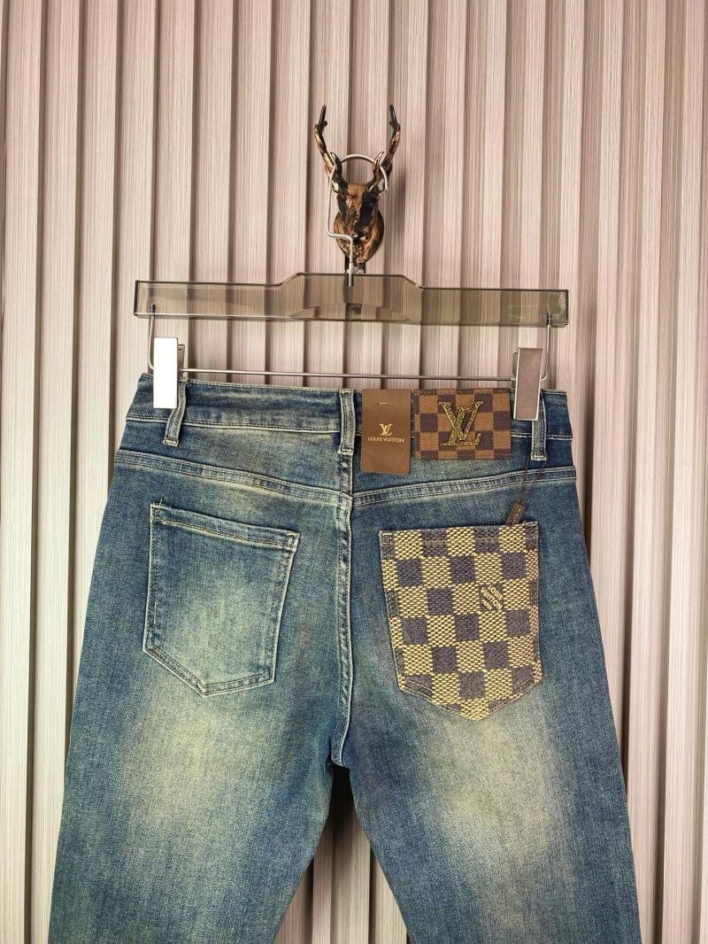 ModernLook Louis Vuitton Jeans 136035
