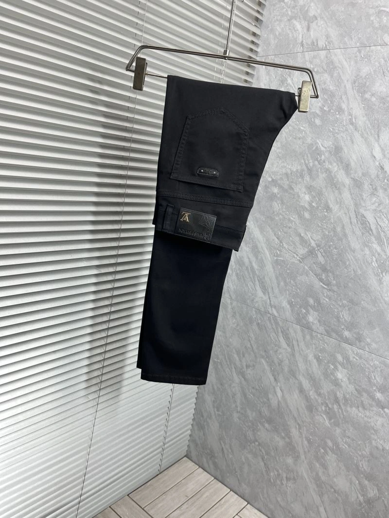 FashionForward Louis Vuitton Jeans 136005