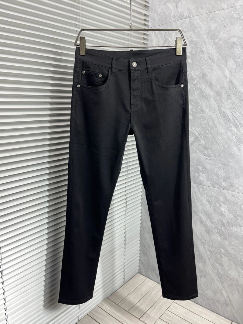 FashionForward Louis Vuitton Jeans 136005