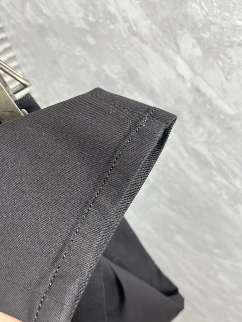 FashionForward Louis Vuitton Jeans 136005