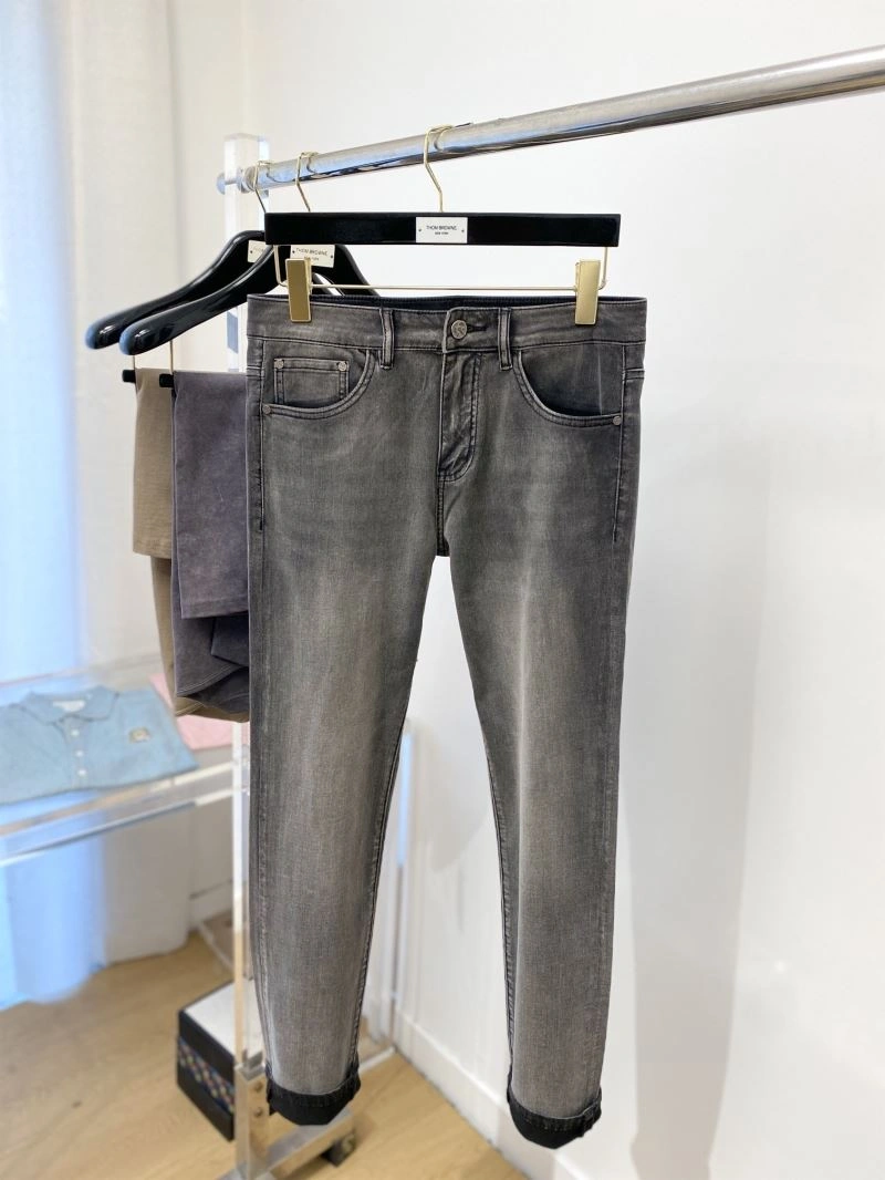 Supportive Louis Vuitton Jeans 136001