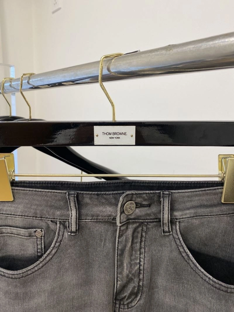 Supportive Louis Vuitton Jeans 136001