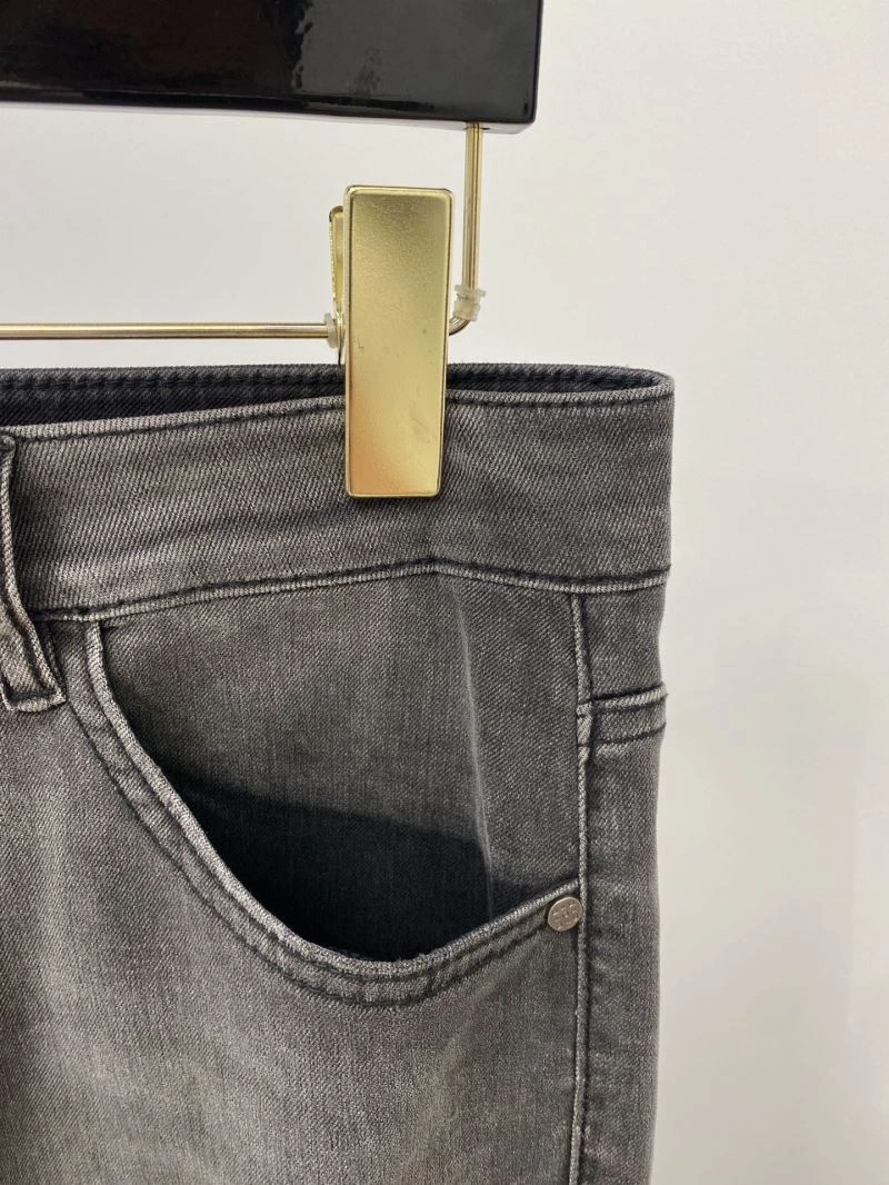 Supportive Louis Vuitton Jeans 136001