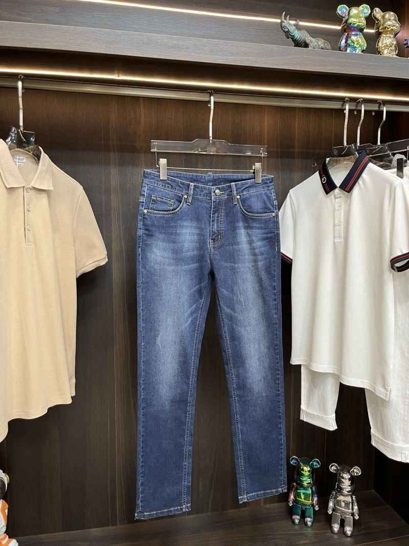 Supportive Louis Vuitton Jeans 135998