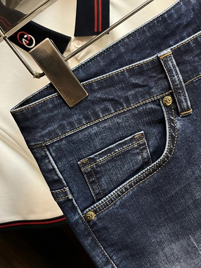 Supportive Louis Vuitton Jeans 135998