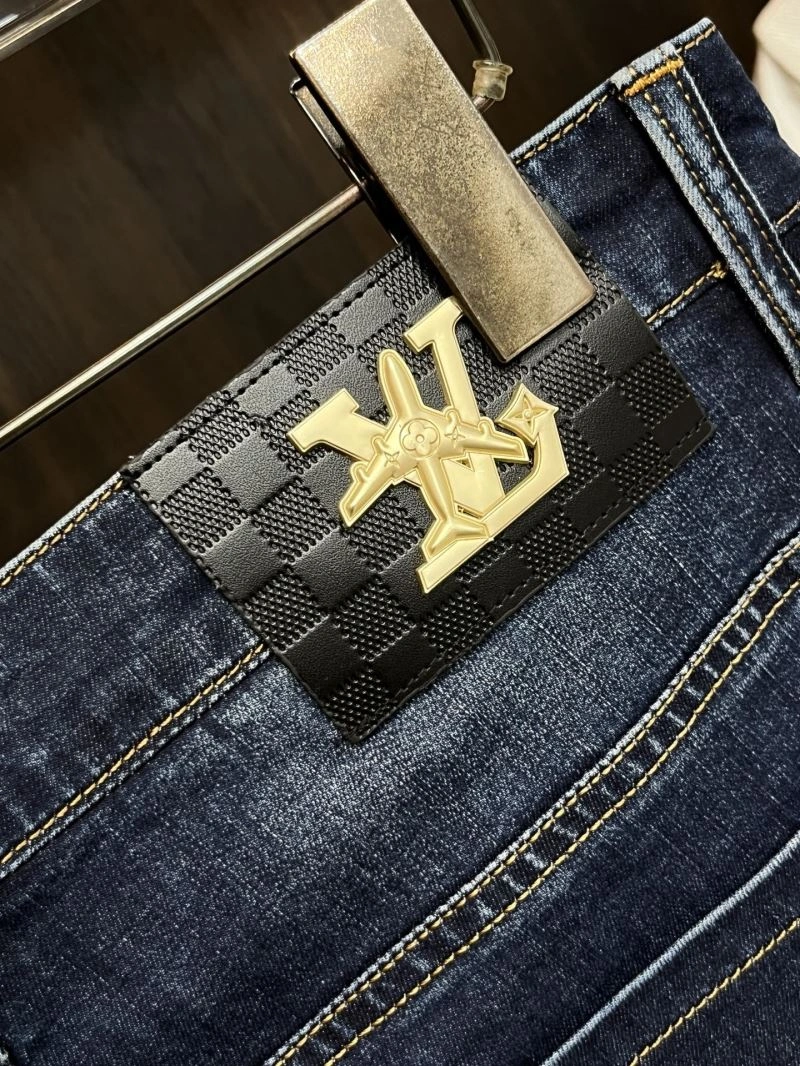 Supportive Louis Vuitton Jeans 135998