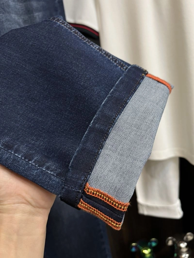 Supportive Louis Vuitton Jeans 135998
