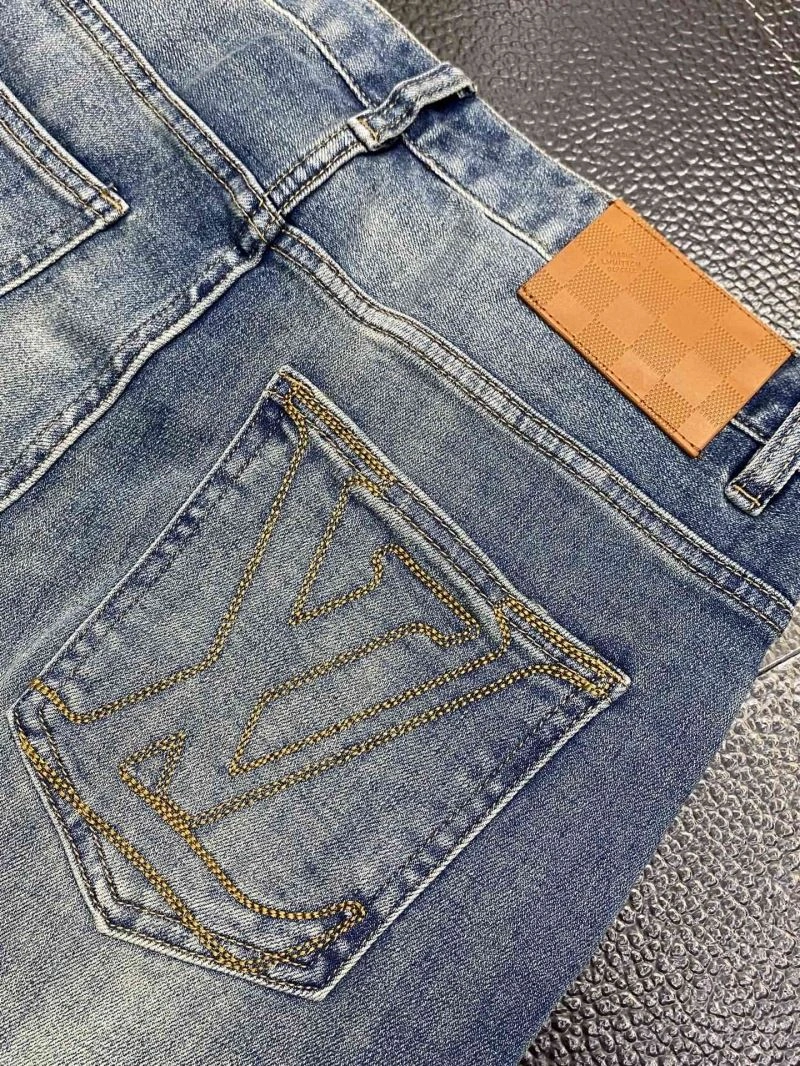 Fashionable Louis Vuitton Jeans 135994
