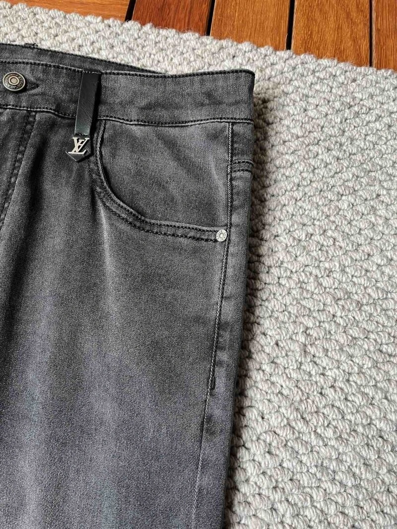 Resilient Louis Vuitton Jeans 135982